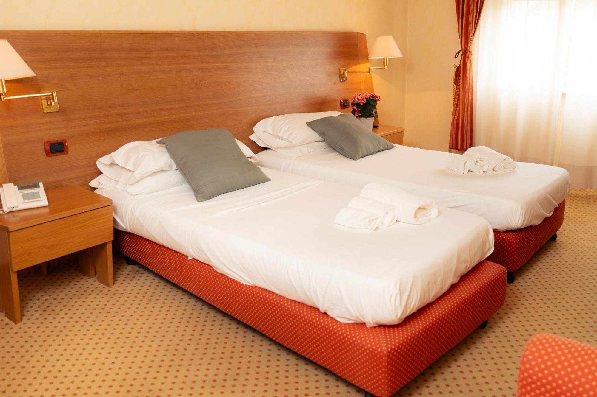Hotel San Pancrazio Трескоре Балнеарио Екстериор снимка